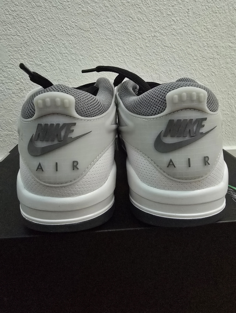 Air Jordan 4 RM Prenium Style Men’s Low-Top Sneakers - White / Gray / Black